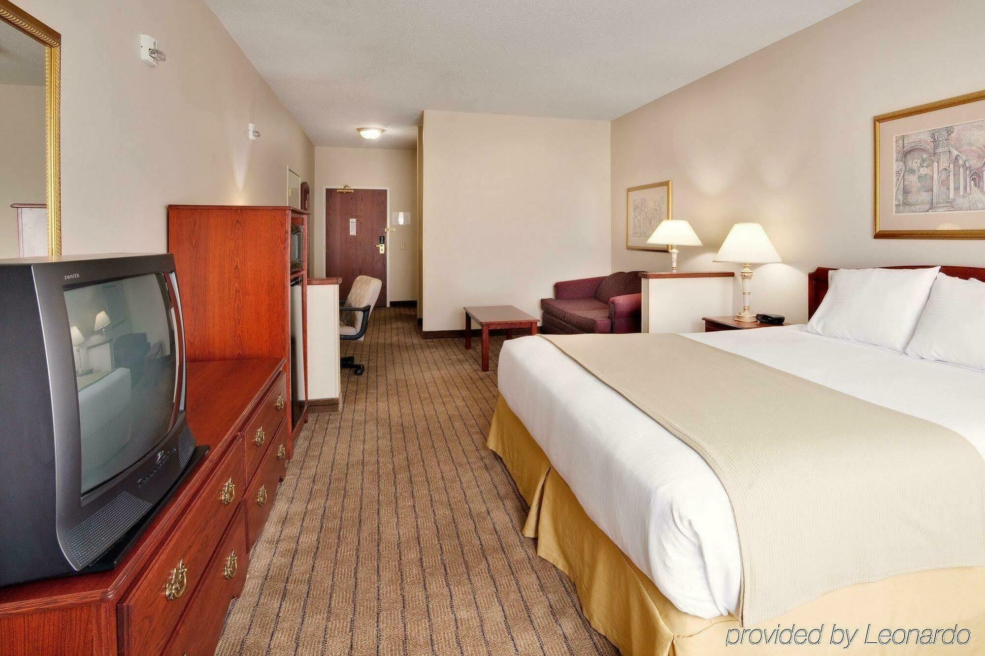 Holiday Inn Express Irondequoit, An Ihg Hotel Rochester Exterior photo