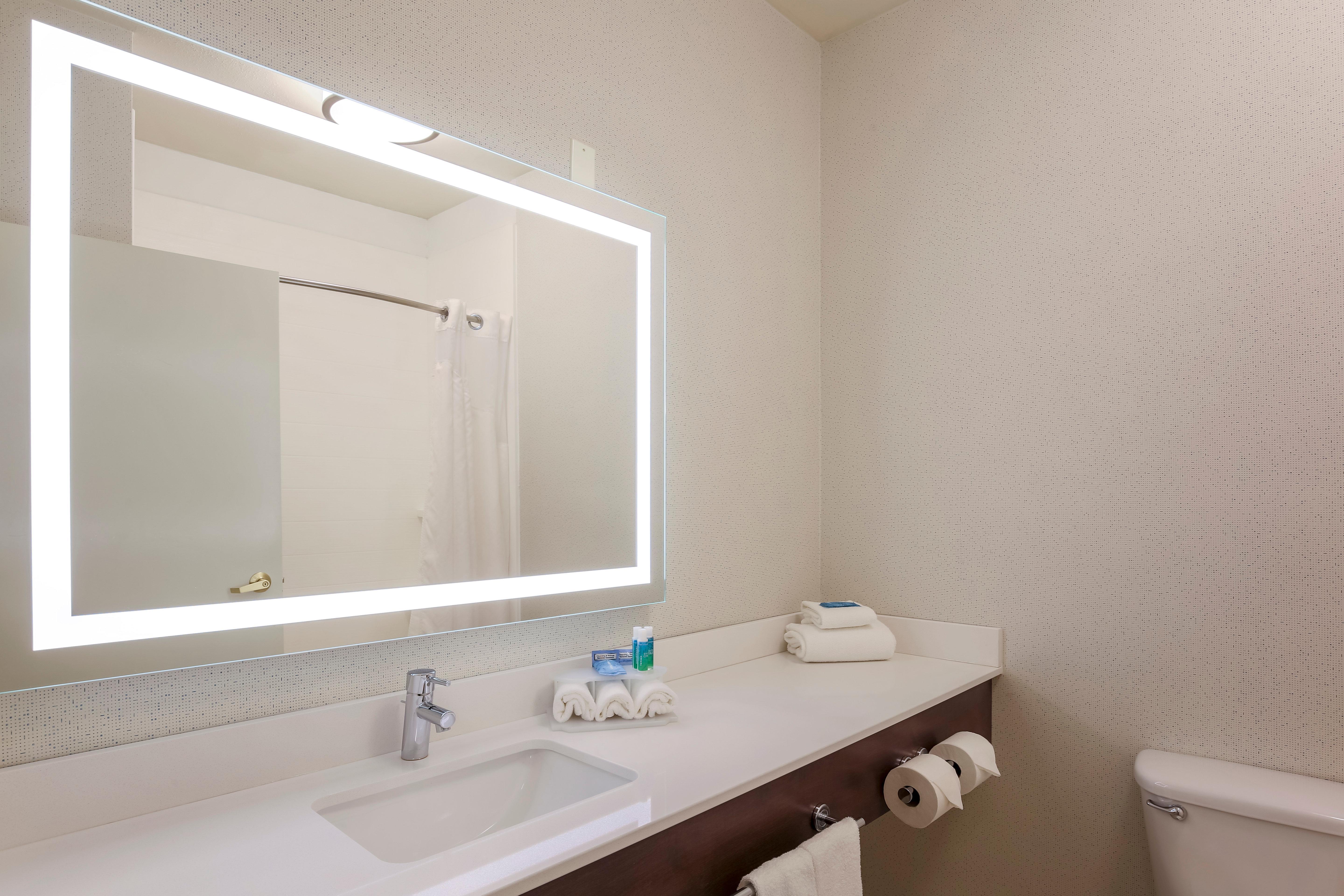 Holiday Inn Express Irondequoit By Ihg Rochester Exterior photo