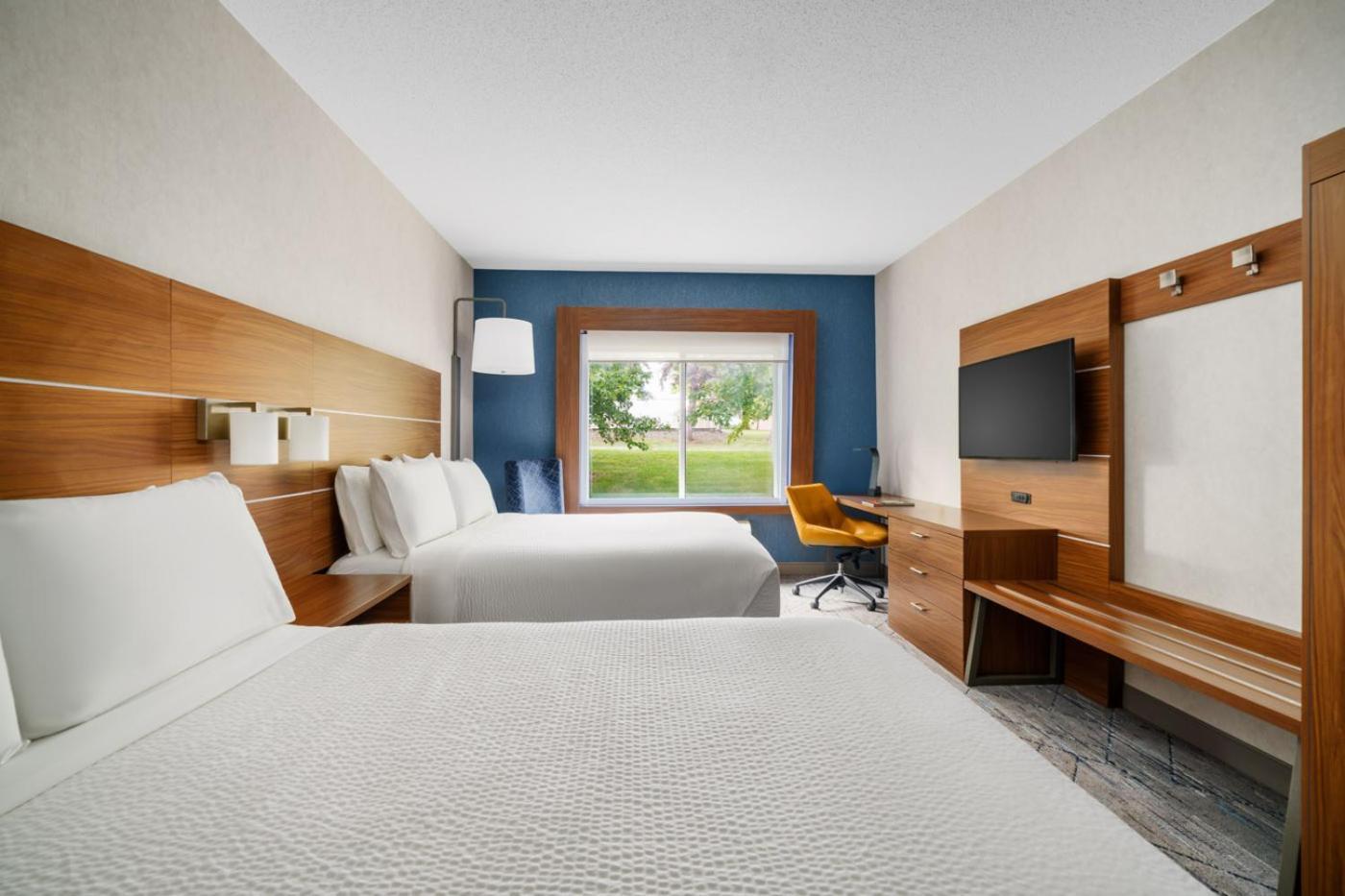 Holiday Inn Express Irondequoit By Ihg Rochester Exterior photo