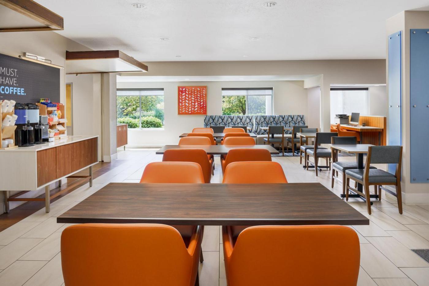 Holiday Inn Express Irondequoit By Ihg Rochester Exterior photo