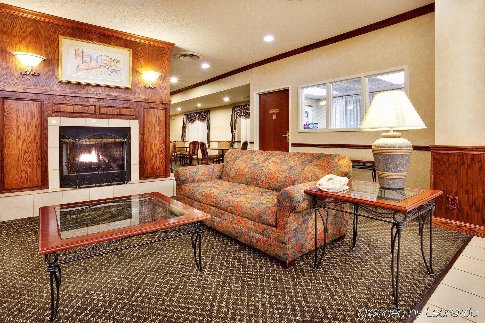 Holiday Inn Express Irondequoit By Ihg Rochester Interior photo